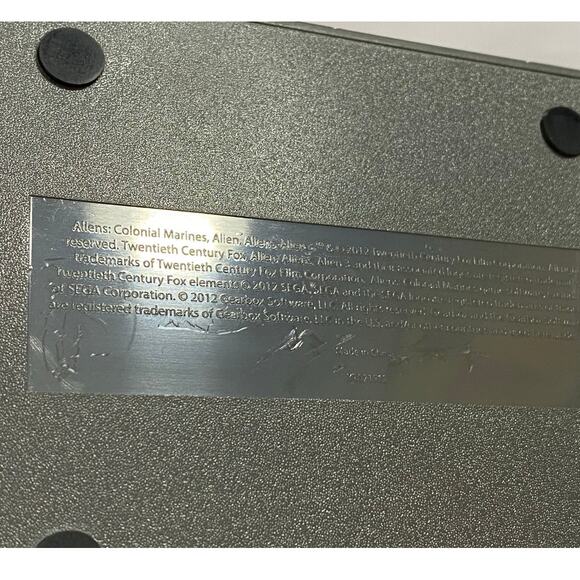 XBOX 360 Aliens Colonial Marines 2013 Microsoft SEGA Collectors Edition No Game - Picture 5 of 10